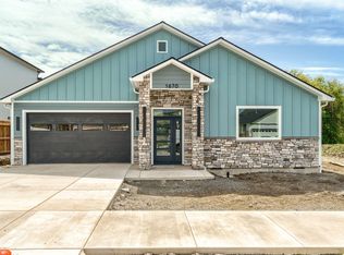 1670 Monarch Ln, Medford, OR 97504
