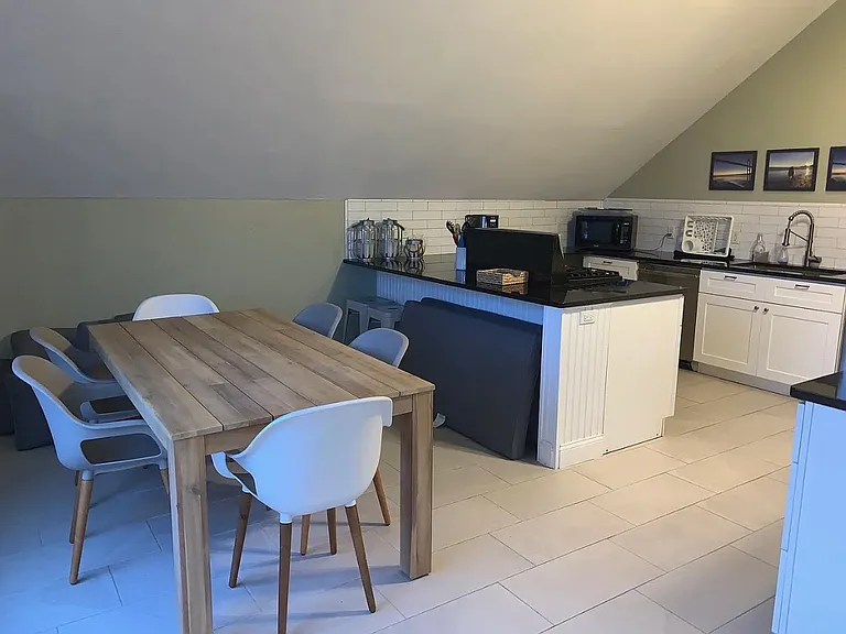 378 Thames St #7 — Photo 1
