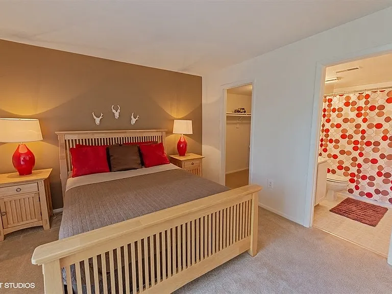 Bedroom With Huge Closet And Bathroom