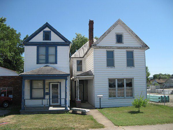 1st image of 324 E Main St