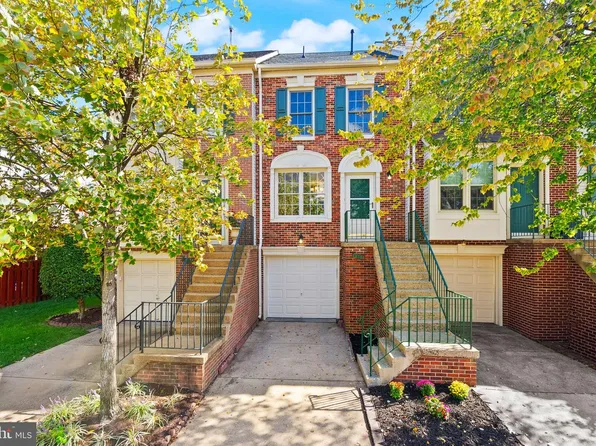 3005 Heritage Springs Ct, Alexandria, VA 22306