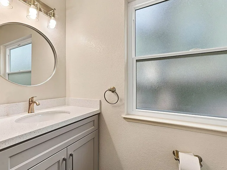 22555 Kinst Ct — Photo 7