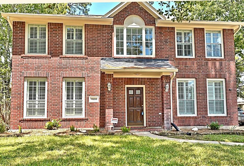 1st image of 15810 Hollow Rock Dr