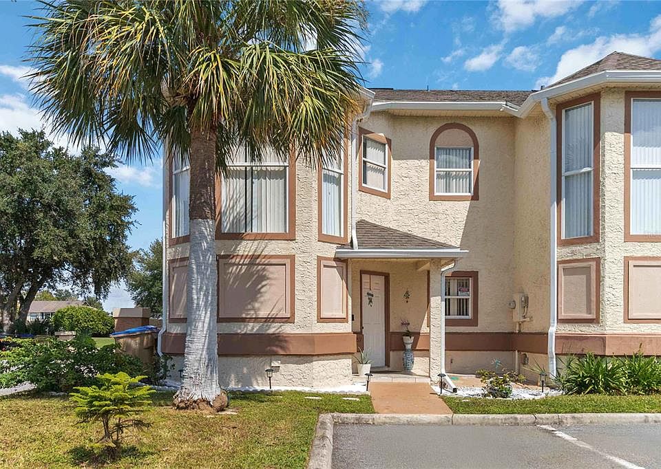 1st image of 211 Dawn Ct