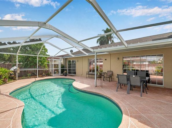 815 Sandy Trail Pl, Brandon, FL 33511
