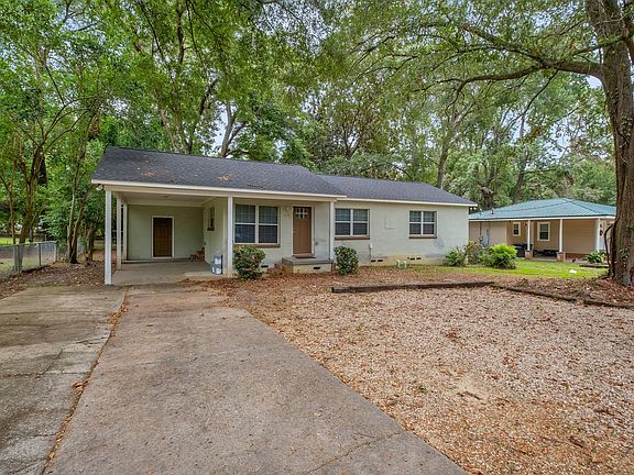 2nd image of 219 Bamboo Dr