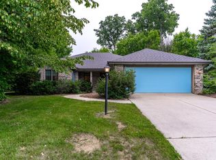 6233 Belle Isle Ln, Fort Wayne, IN 46835