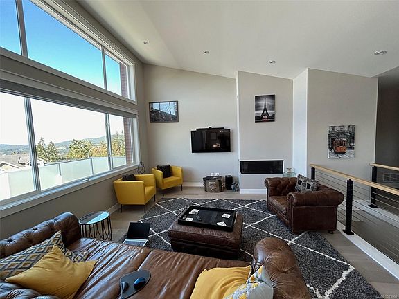 2nd image of 6089 Sansum Dr