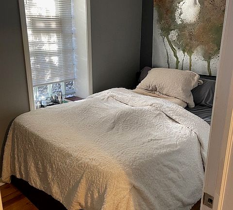 3rd image of 1460 W Augusta Blvd #1