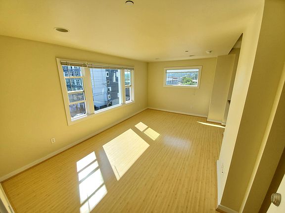 3rd image of 1545 Fawcett Ave APT 8