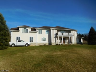 3 Arrowhead Ln, Andover, NJ, 07821