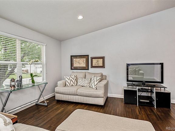 4th image of 8178 Maple Dr