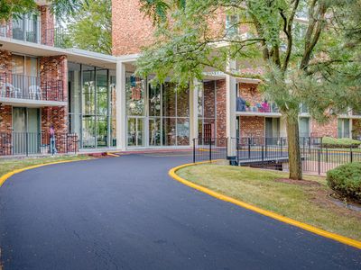 1150 E Jackson St APT 5D, Lombard, IL, 60148