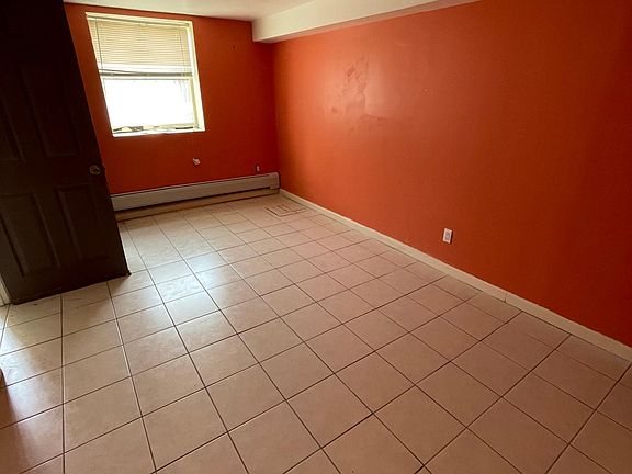 5th image of 3417 Kings Hwy #1