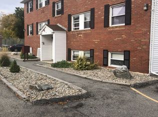 206 Stackpole St #8, Lowell, MA 01852