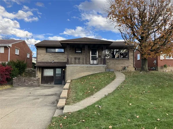 2512 Monroe St, Natrona Heights, PA 15065