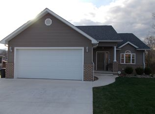 25 Beechwood Dr, Cumberland, MD 21502