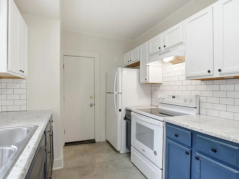 707 Harrison St — Photo 38