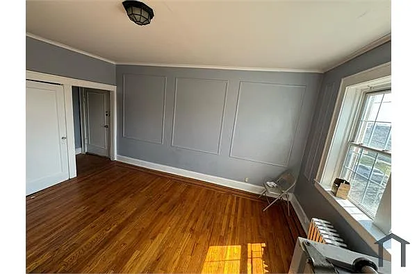 Building Photo - 1009 Chancellor Ave #206