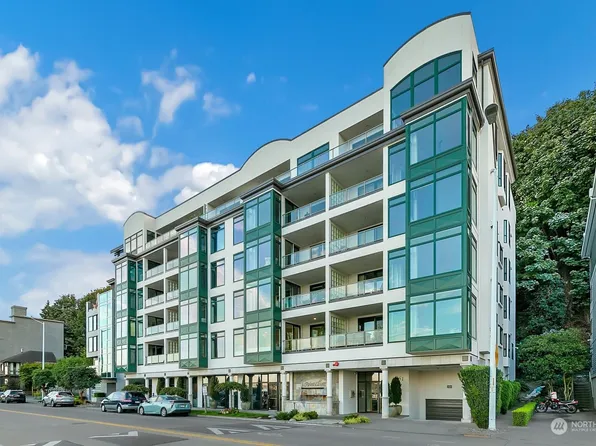1661 Harbor Avenue SW #201, Seattle, WA 98126