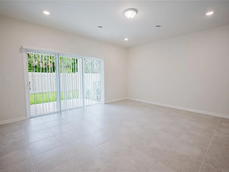 3239 Canyon Bay Point — Photo 11