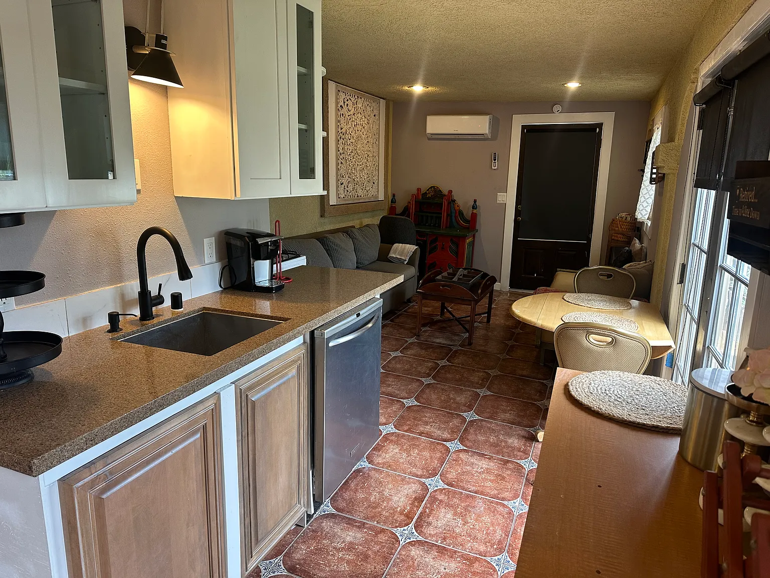 1 bed, 750 sqft, $1,850 — Photo 2