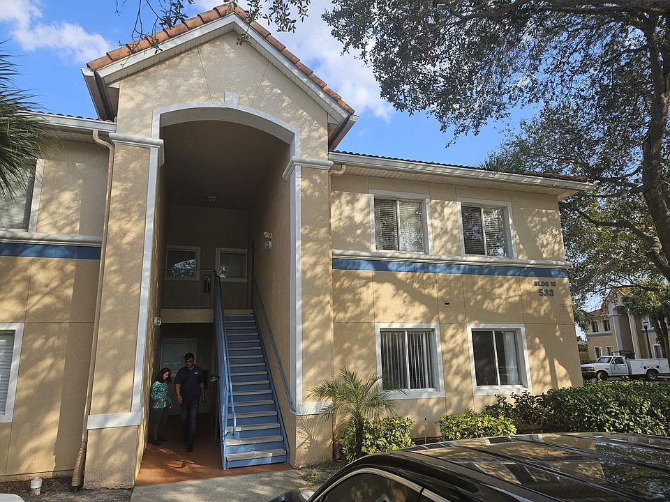 1st image of 533 Villa Del Sol Cir APT 104