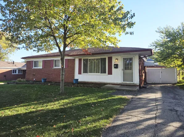 30271 Astor St, Farmington Hills, MI 48336