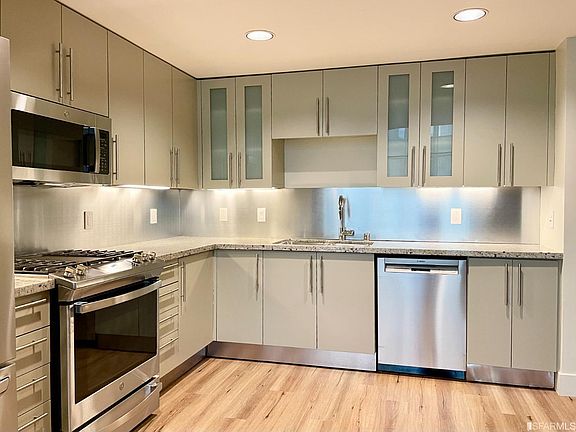 5th image of 200 Brannan St APT 440