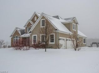 1744 Chapel Rd, Jefferson, OH 44047