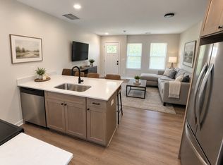 22013 Springbrook Ave #1, Farmington, MI 48336