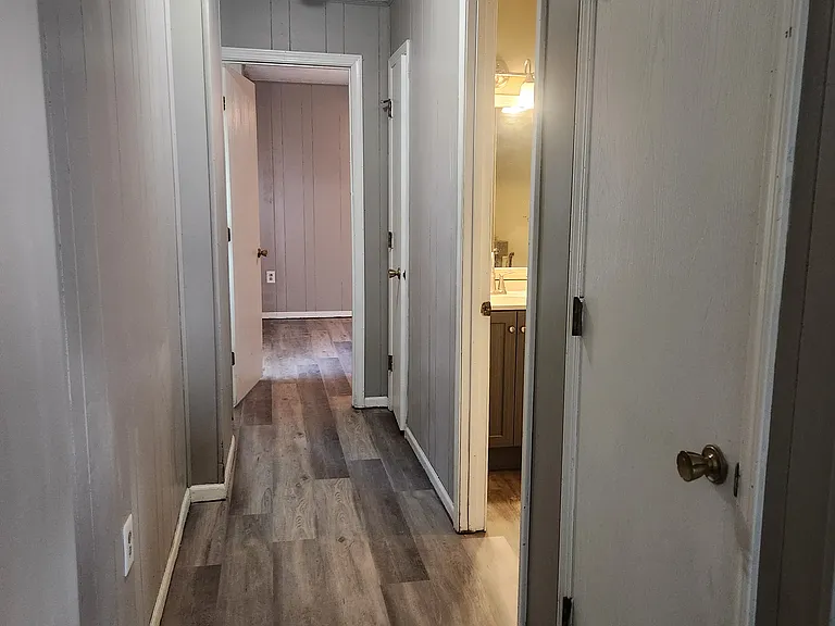 213 E Center St #B — Photo 7