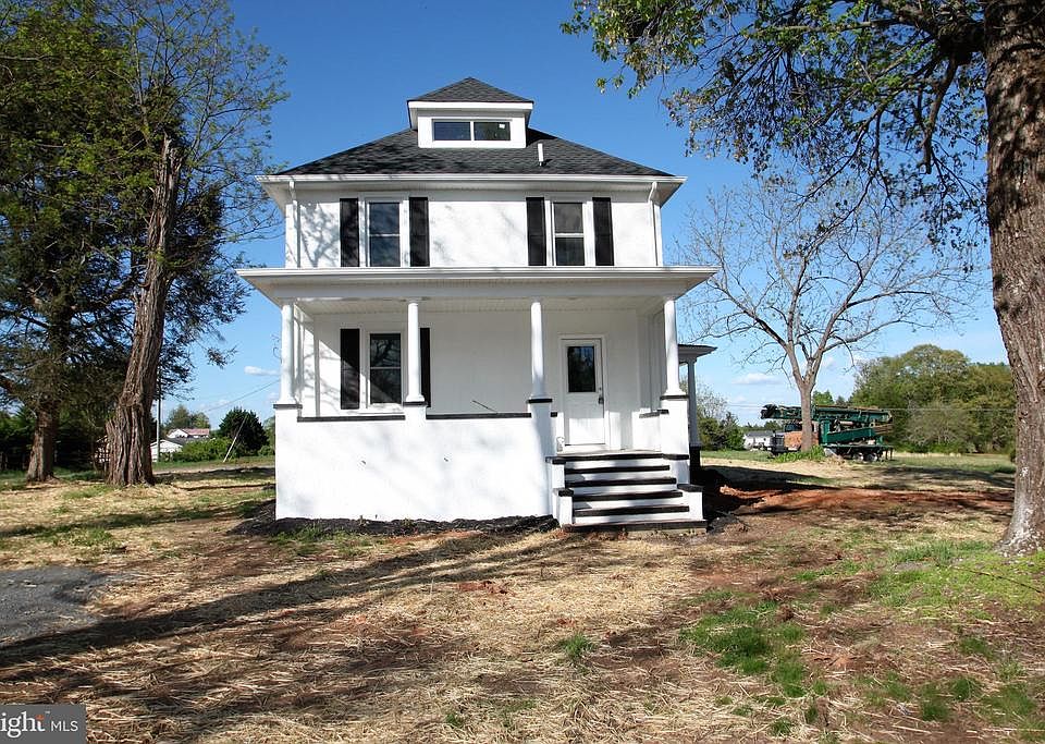 1st image of 17503 Lakemont Dr
