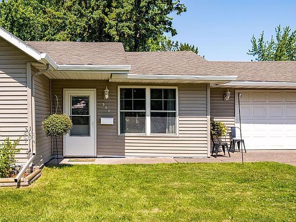 2nd image of 507 6th Ave E