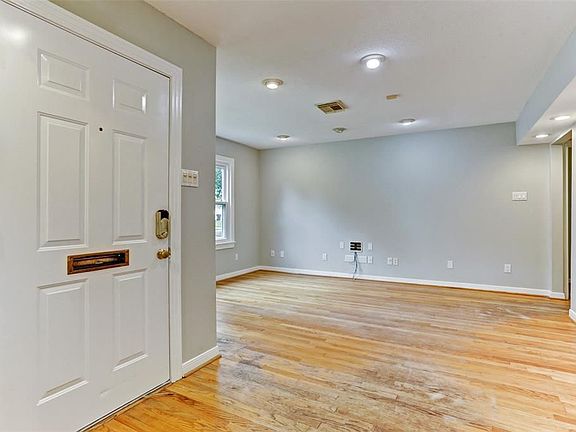 4th image of 1717 Viking Dr