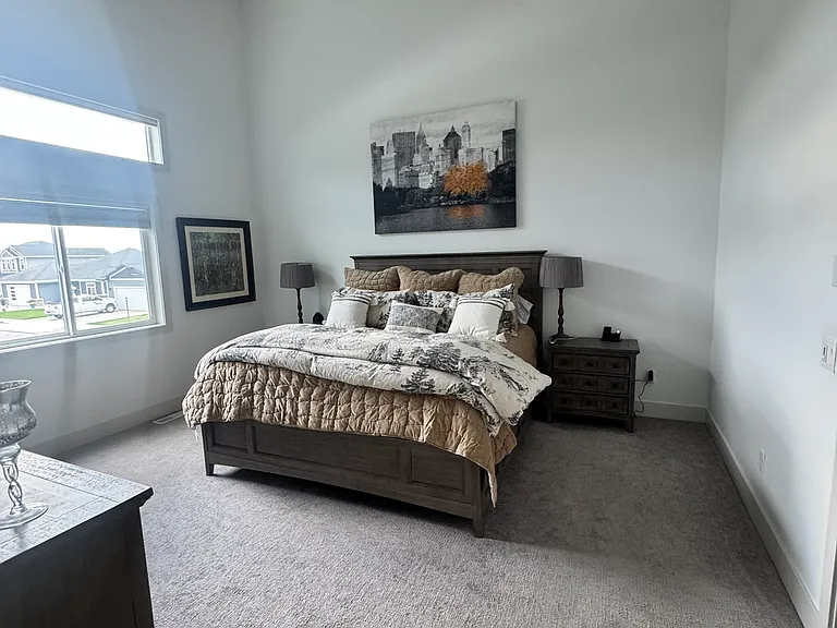 5340 Amherst Dr — Photo 17