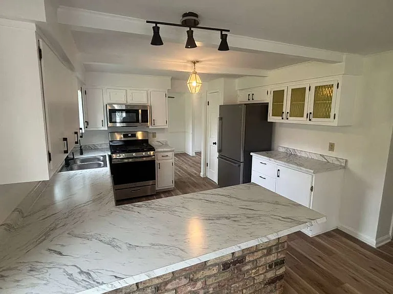4317 Tamarack Dr — Photo 7