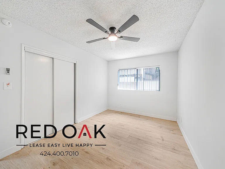 915 Mount Olive Dr #1 — Photo 17