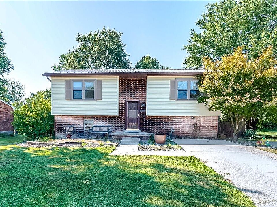 1st image of 621 Grama Dr