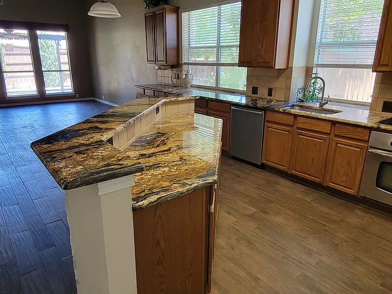 11744 Creekwood Dr — Photo 4