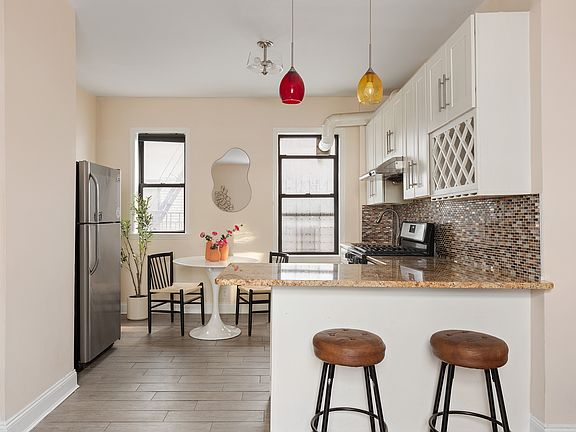 4th image of 21-16 35th St #3G