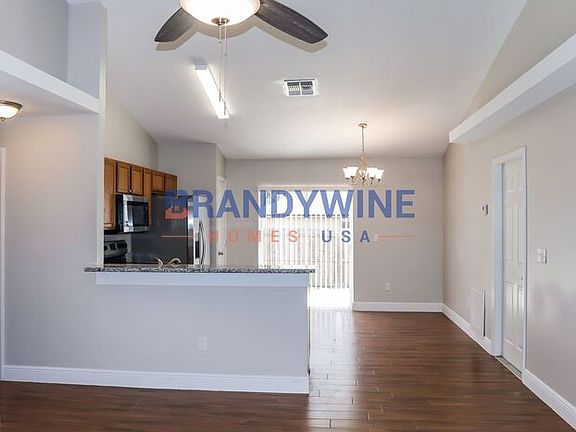 3rd image of 221 Florida Ave
