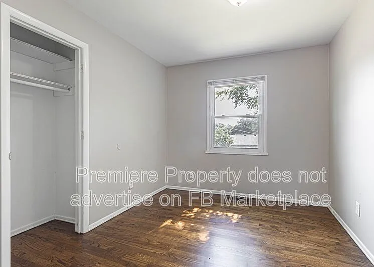 1515 N Pearl St — Photo 8
