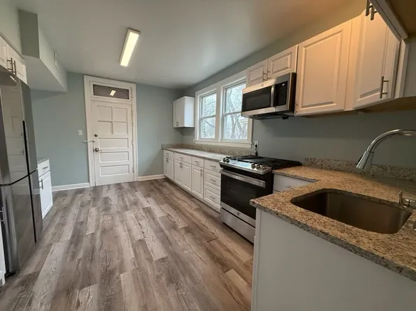 2635 W Lunt Ave Unit 2, Chicago, IL 60645