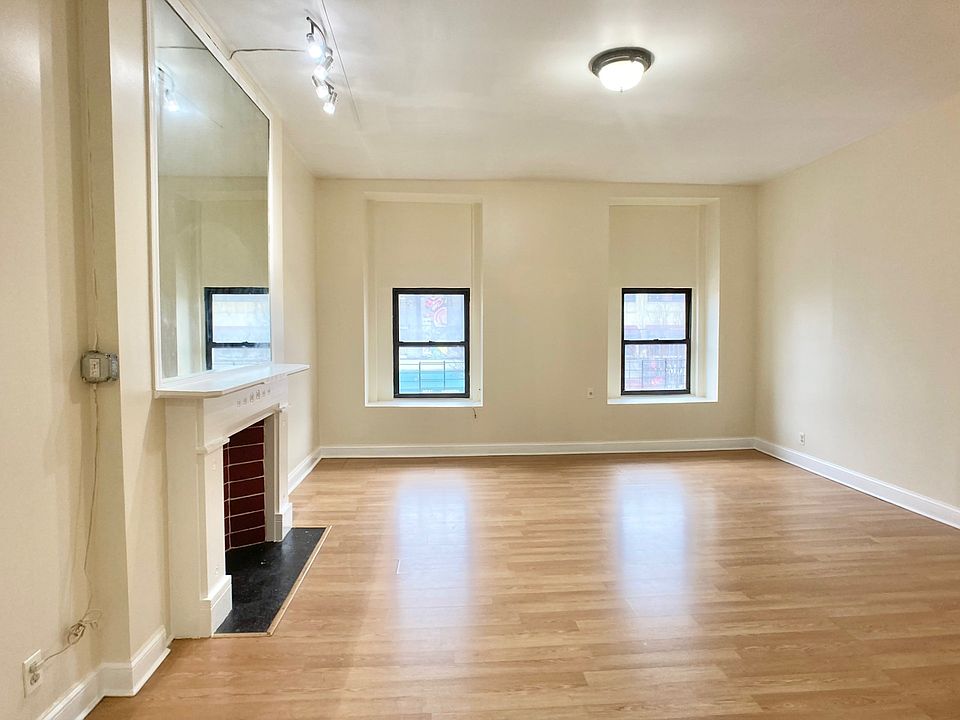 1st image of 173 E 116th St Front 1