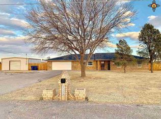 8124 N Rolling Meadows St, Hobbs, NM 88242