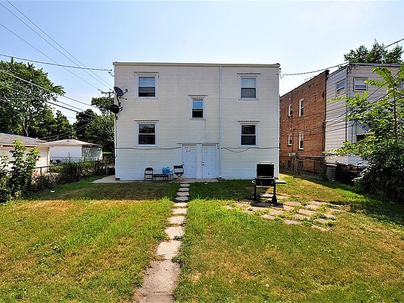 5th image of 9142 Keating Ave