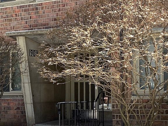 4th image of 1908 W Hood Ave APT 4C
