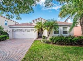 15687 SW 53rd St, Hollywood, FL 33027