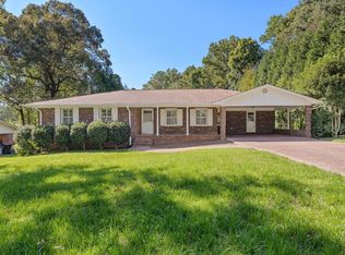 8 Whitman Dr, Taylors, SC 29687
